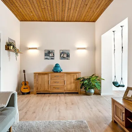度假居 Familienparadies Nahe - Baumhaus & Tiere
